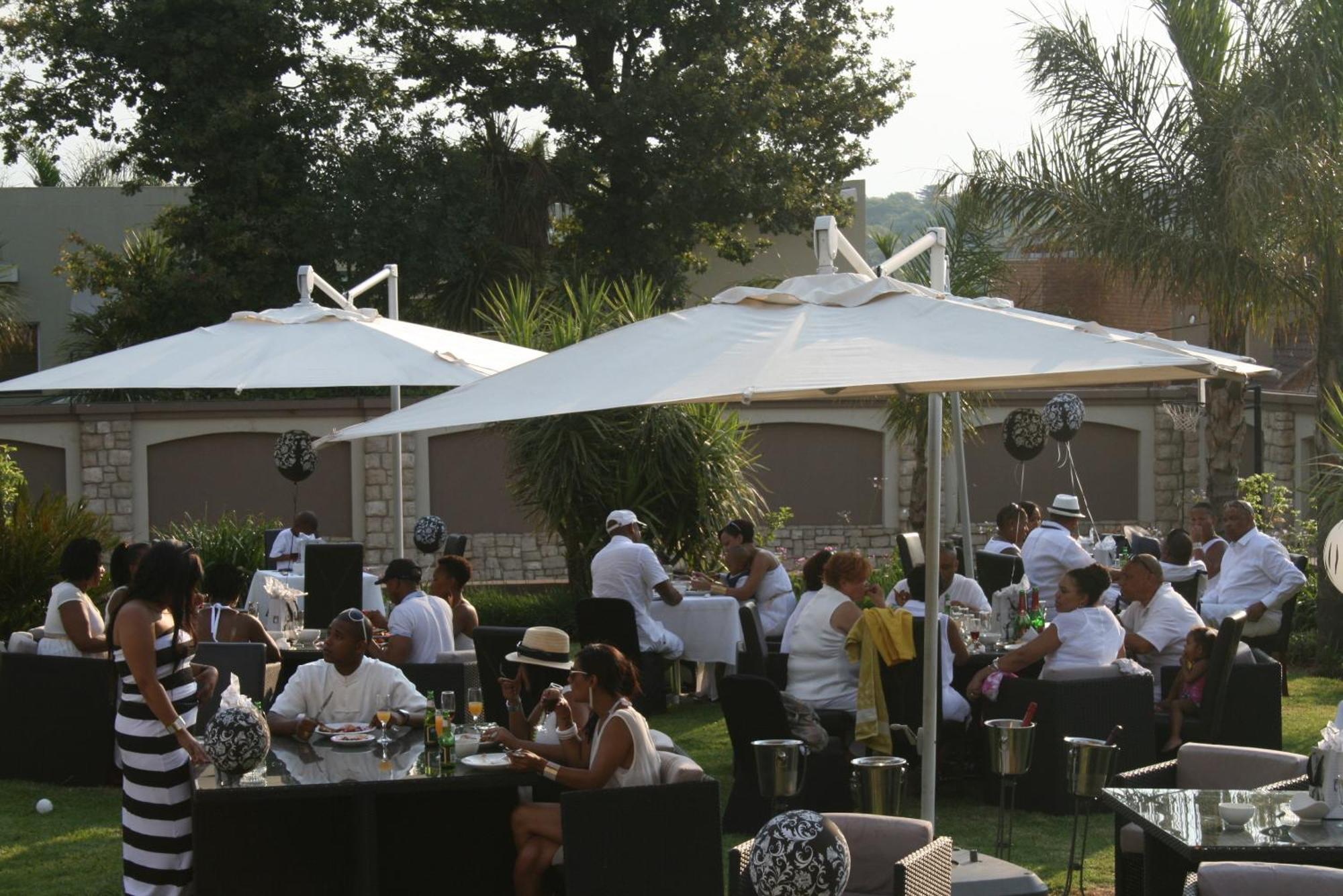 Africa Paradise - Or Tambo Airport Boutique Hotel Benoni Exterior foto